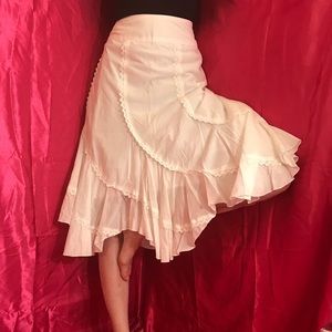 White feminine ruffled lined cotton skirt size 6